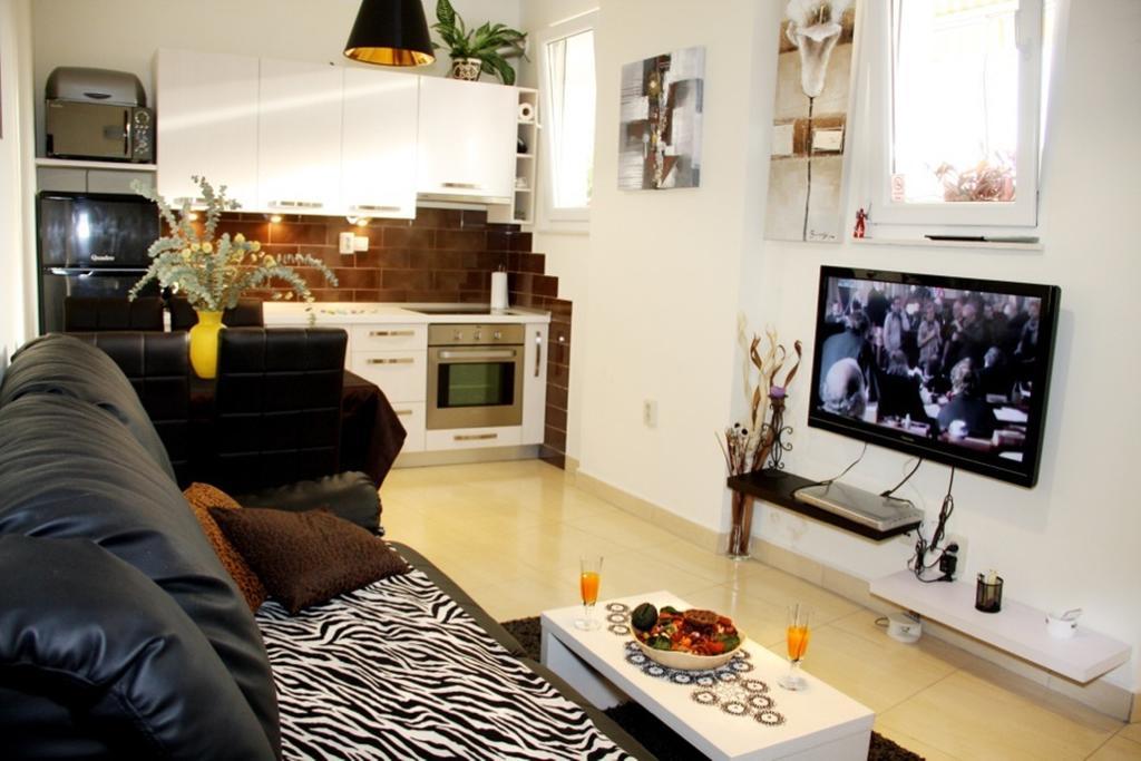 Guest House Laura سبليت المظهر الخارجي الصورة